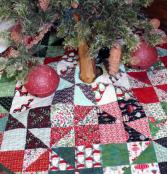 Old Fashion Christmas Tree Skirt sewing pattern from Creek Side Stitches 2